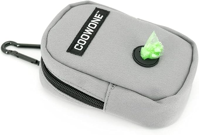 COOWONE Dog Treat Pouch with Clip, Treat Pouches for Pet Training, Small Dog Treat Container Treat Bag for Leash, Waterproof Dog Treat Bag, Hands-free Training Pouch