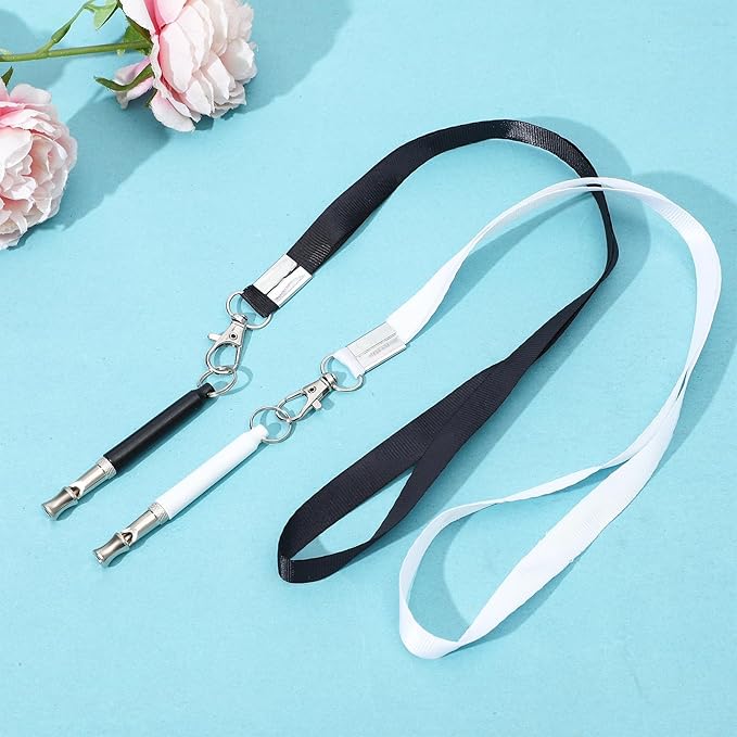 2 Pcs Dog Ttraining Whistles，Adjustable Silent Dog Whistle，with Lanyard，Black and White