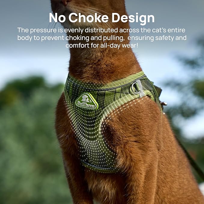 Cat Harness and Leash Set, Step-in Escape Proof Adjustable Vest Harness for Small Medium Large Cats, Lightweight Soft Breathable Reflective Kitten Harness for Walking Travel, Camping(Green, S)